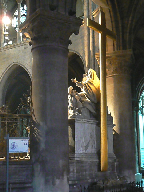 Interieur de la Cathedrale: Interieur de Notre Dame 010